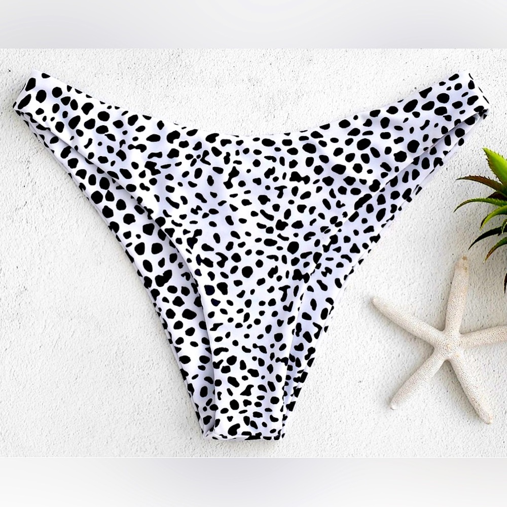 NWT Zaful Bikini Bottoms